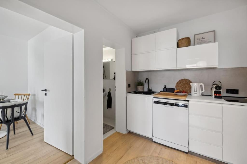 - Parkplatz, Citynah, Lift - Naehe Dus & Dortmund & Koeln & Essen Apartment *