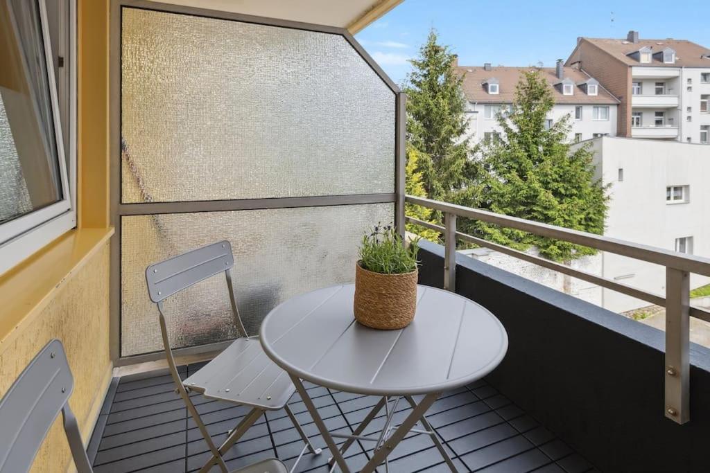 - Parkplatz, Citynah, Lift - Naehe Dus & Dortmund & Koeln & Essen Apartment