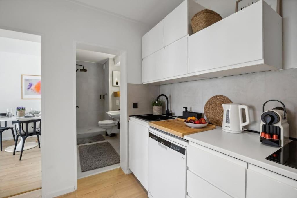- Parkplatz, Citynah, Lift - Naehe Dus & Dortmund & Koeln & Essen Wuppertal
