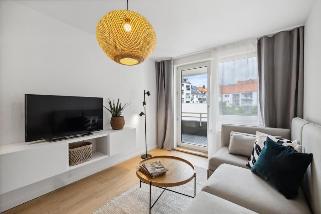 - Parkplatz, Citynah, Lift - Naehe Dus & Dortmund & Koeln & Essen